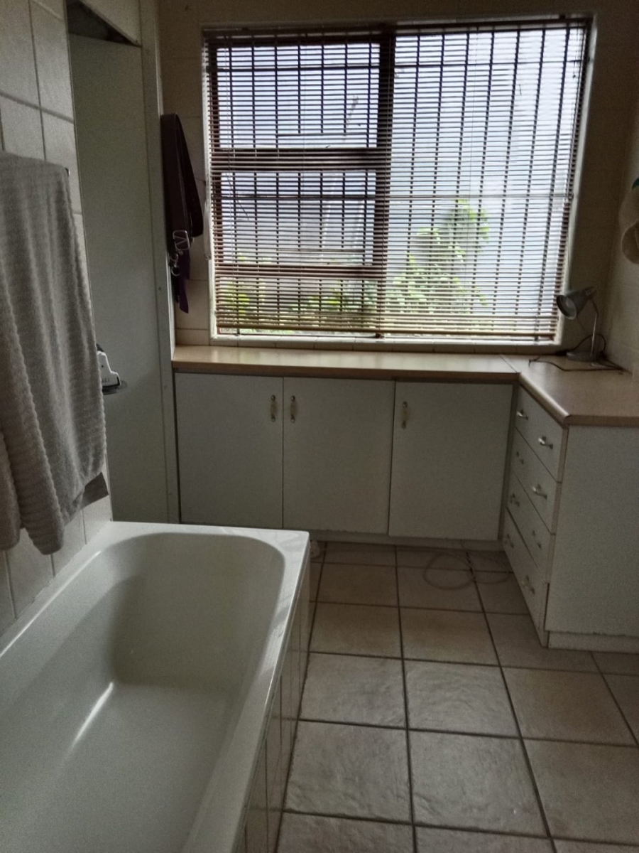 2 Bedroom Property for Sale in South End Eastern Cape